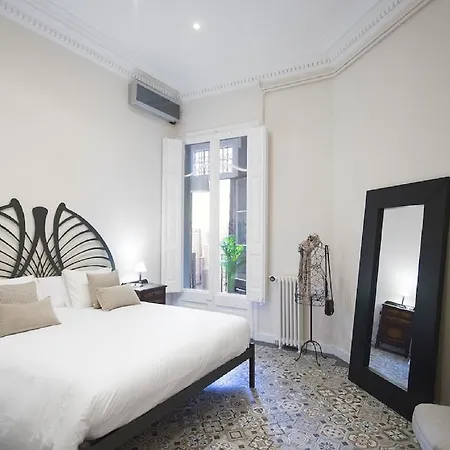 Stylish El Born Apartment *